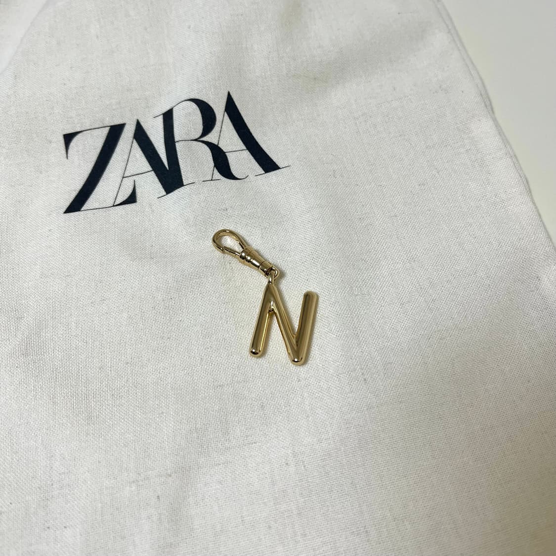 자라 레터 참 상품이미지1