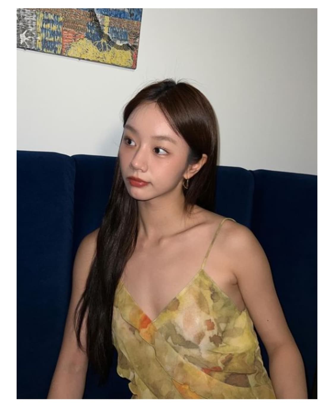 써틴먼스 플라워 러플 슬리브리스 탑 상품이미지1