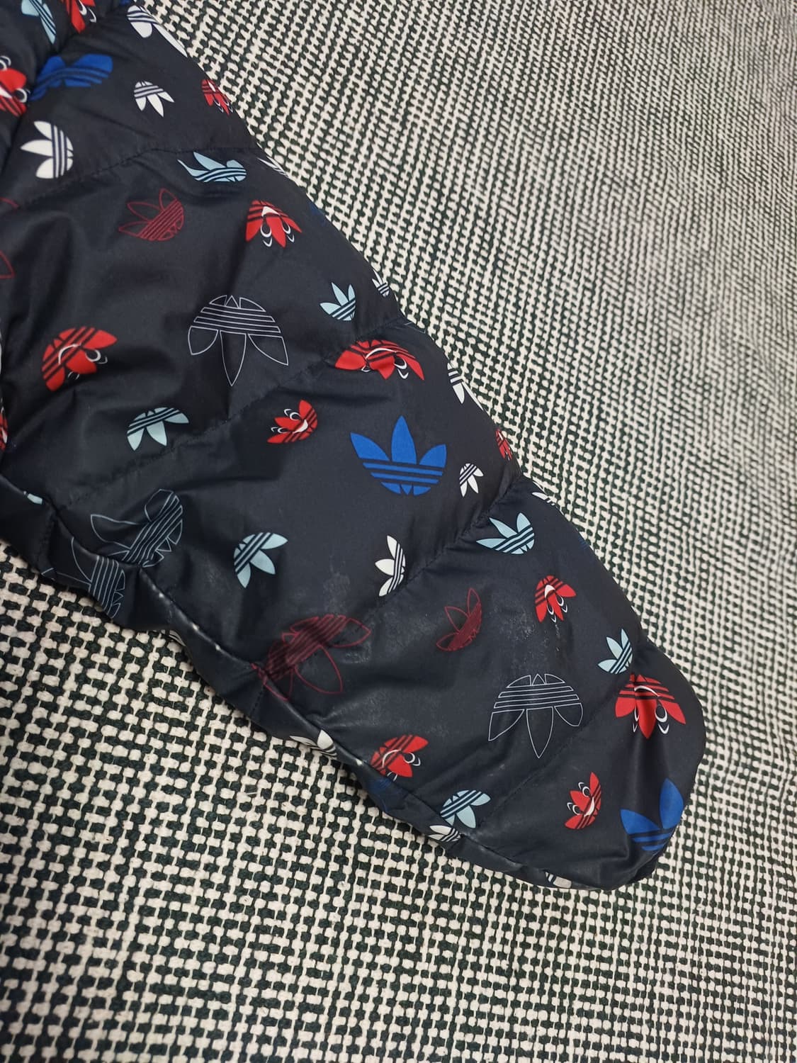 아디다스 오리털 트레포일패턴 패딩(3-4세용)
 상품이미지8