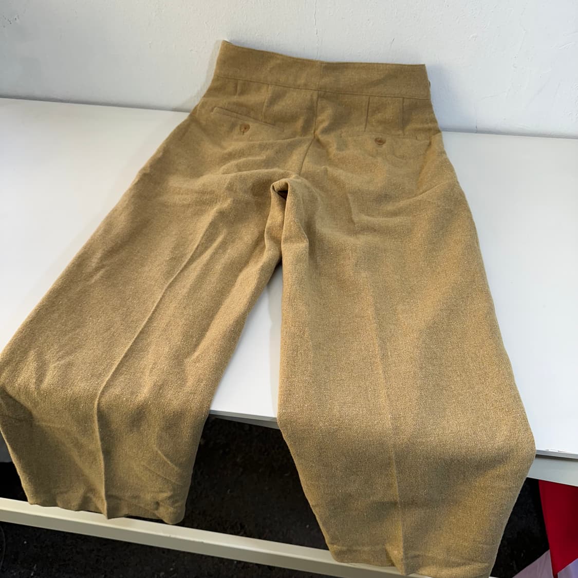 우먼L 유니클로 X 이네스 드 라 프레상쥬 베이지 하이웨스트 원턱 울슬랙 상품이미지6