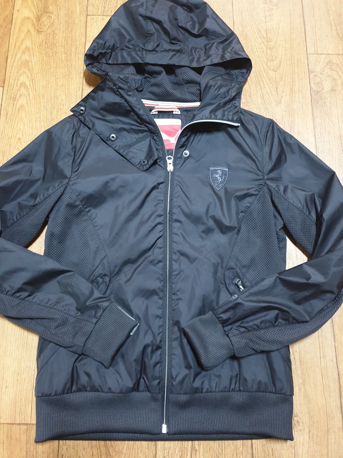 1080 푸마 스포츠 바람막이 점퍼 90 사이즈입니다 상품이미지2