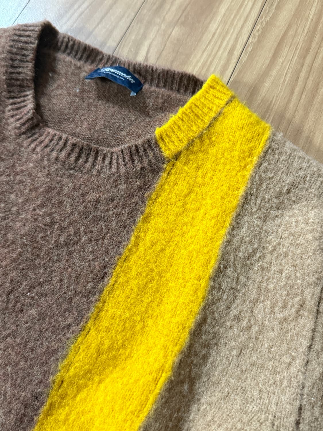 드루모어 양모 100%니트 46사이즈 상품이미지3