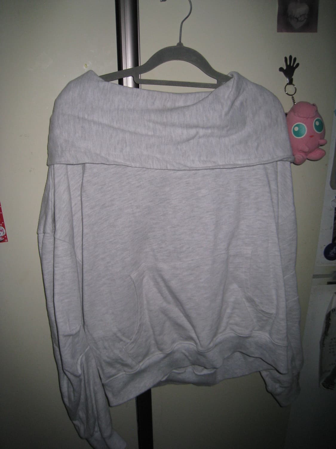 빈티지 오프숄더 항아리 맨투맨 상품이미지1