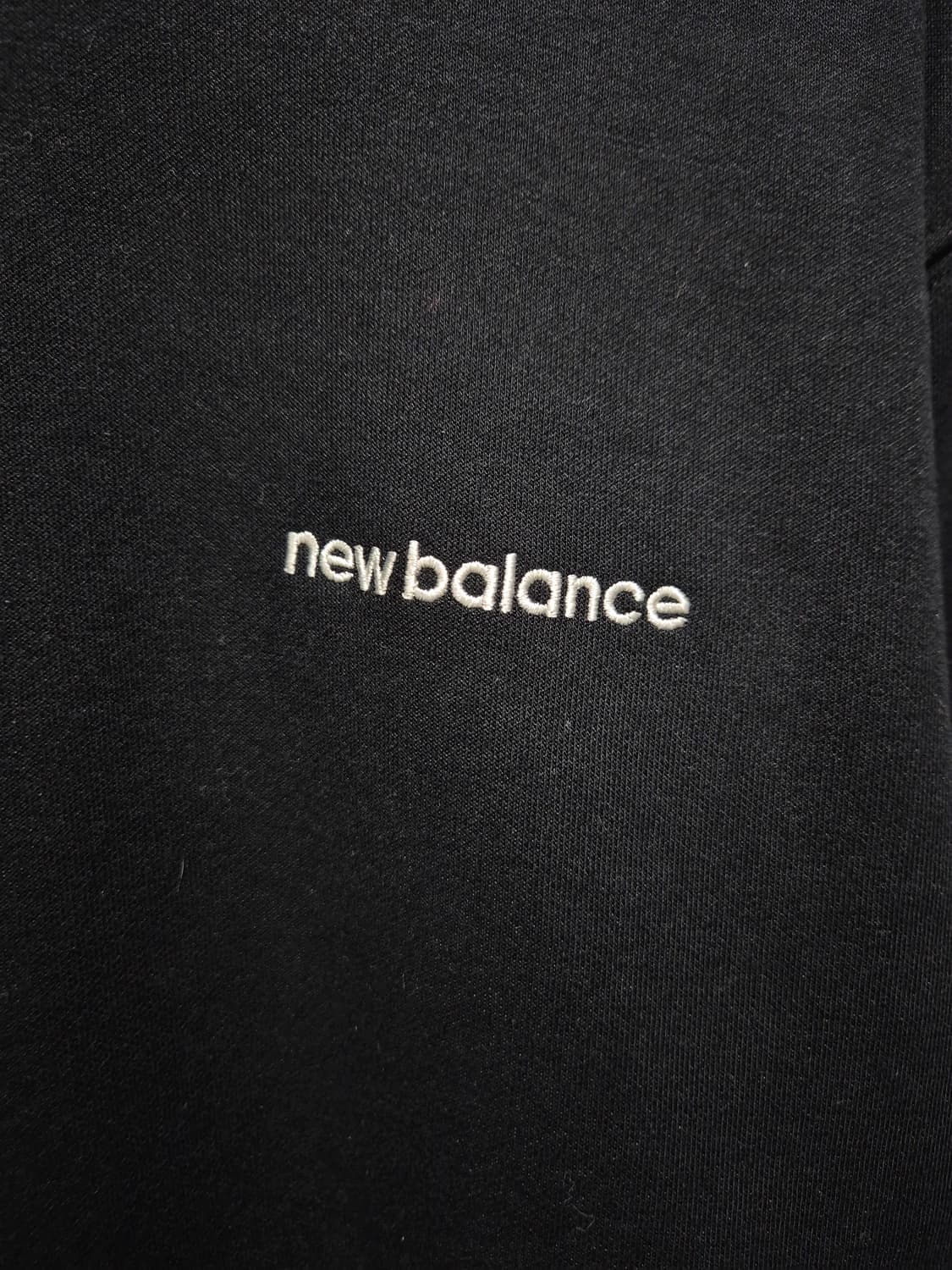 뉴발란스 블랙 맨투맨. 새상품 상품이미지3