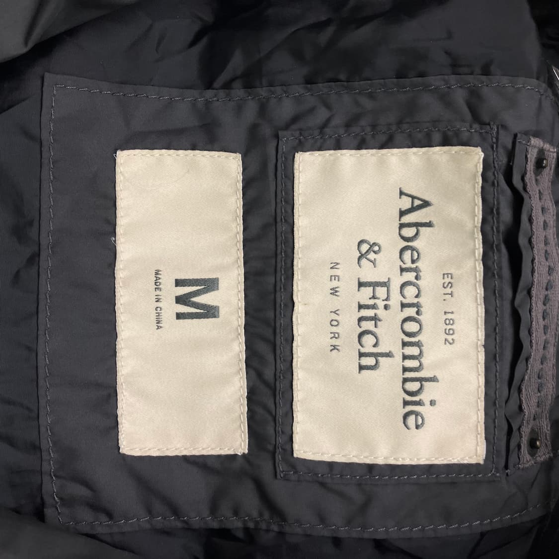 아베크롬비 그레이 패딩 점퍼 M 상품이미지3