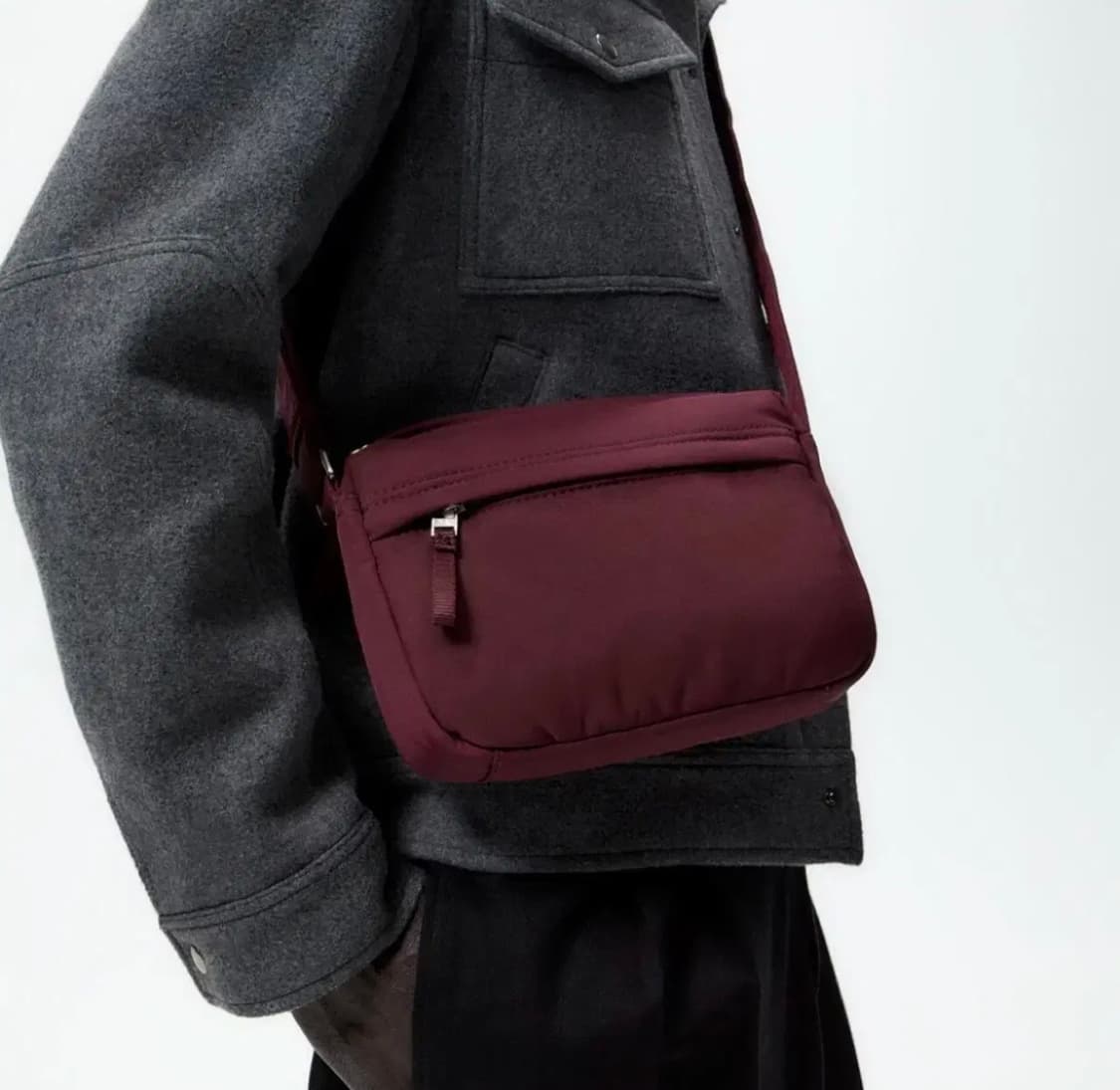 (Zara) 자라 남성 스포츠 나일론 크로스 백 상품이미지5