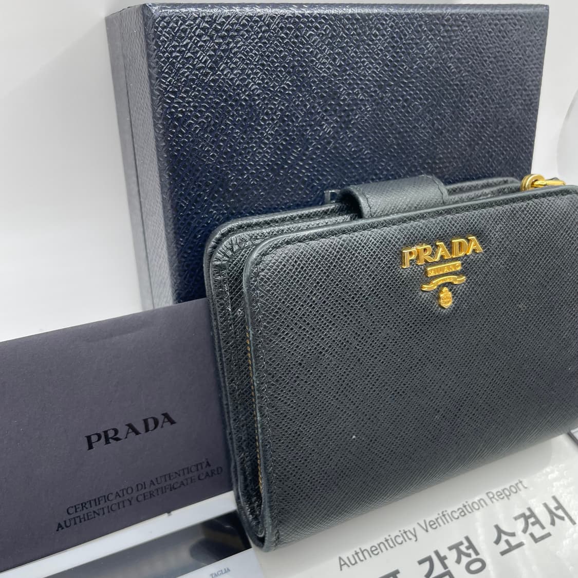 프라다 사피아노 로고 지퍼 반지갑 블랙 상품이미지2