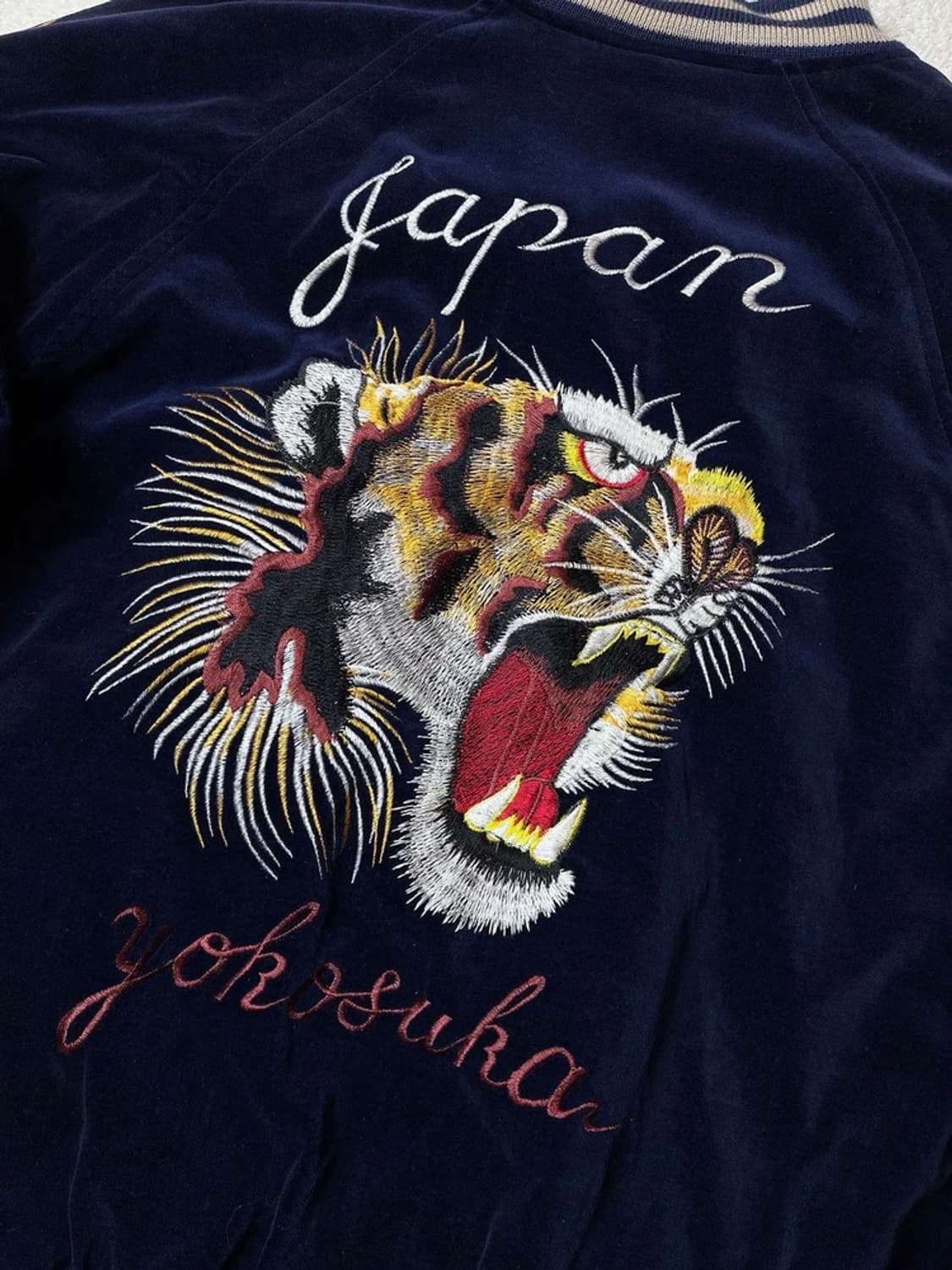 휴스턴 飛有棲屯 00's 벨벳 타이거 자수 스카잔 PN6315 상품이미지3