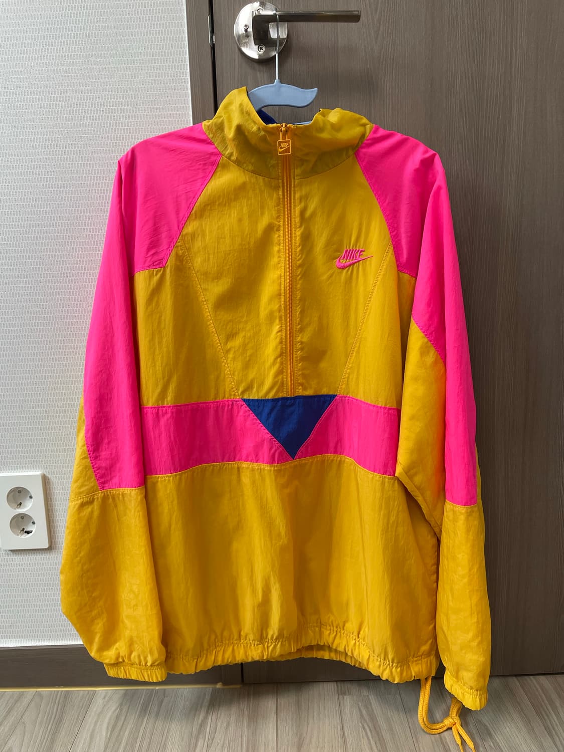 우체국택포) 나이키 베이퍼웨이브 아노락 상품이미지1