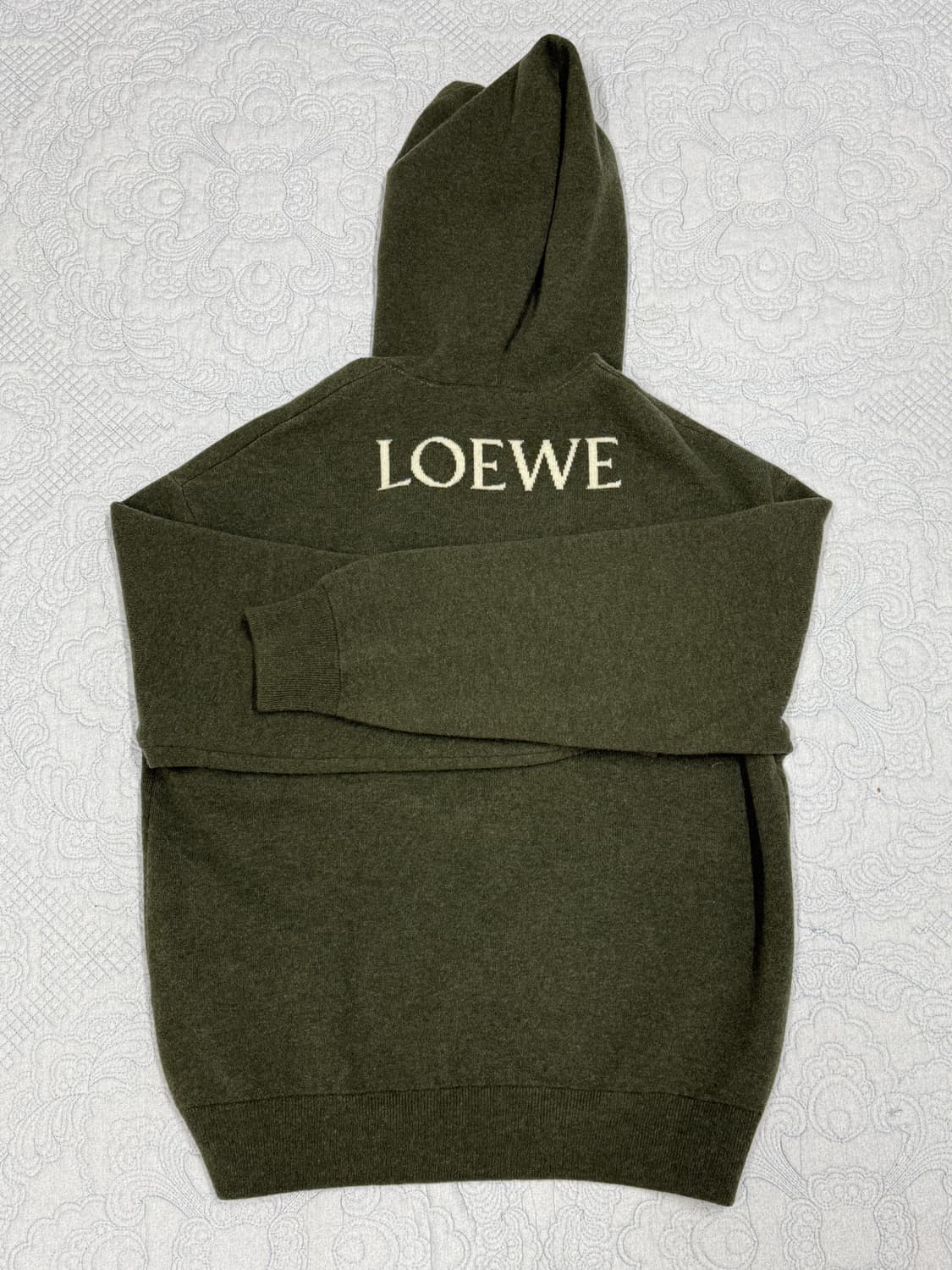 로에베 아나그램 울 후드 니트 카키 상품이미지4