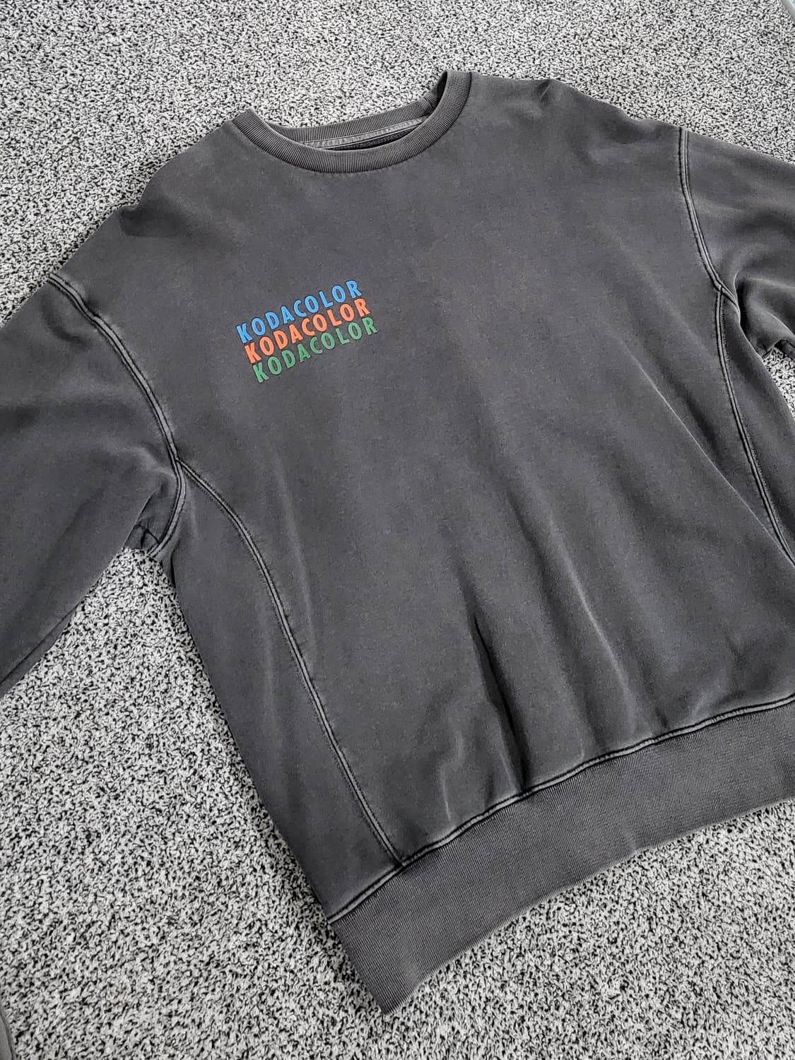 코닥 피그먼트 맨투맨 상품이미지1