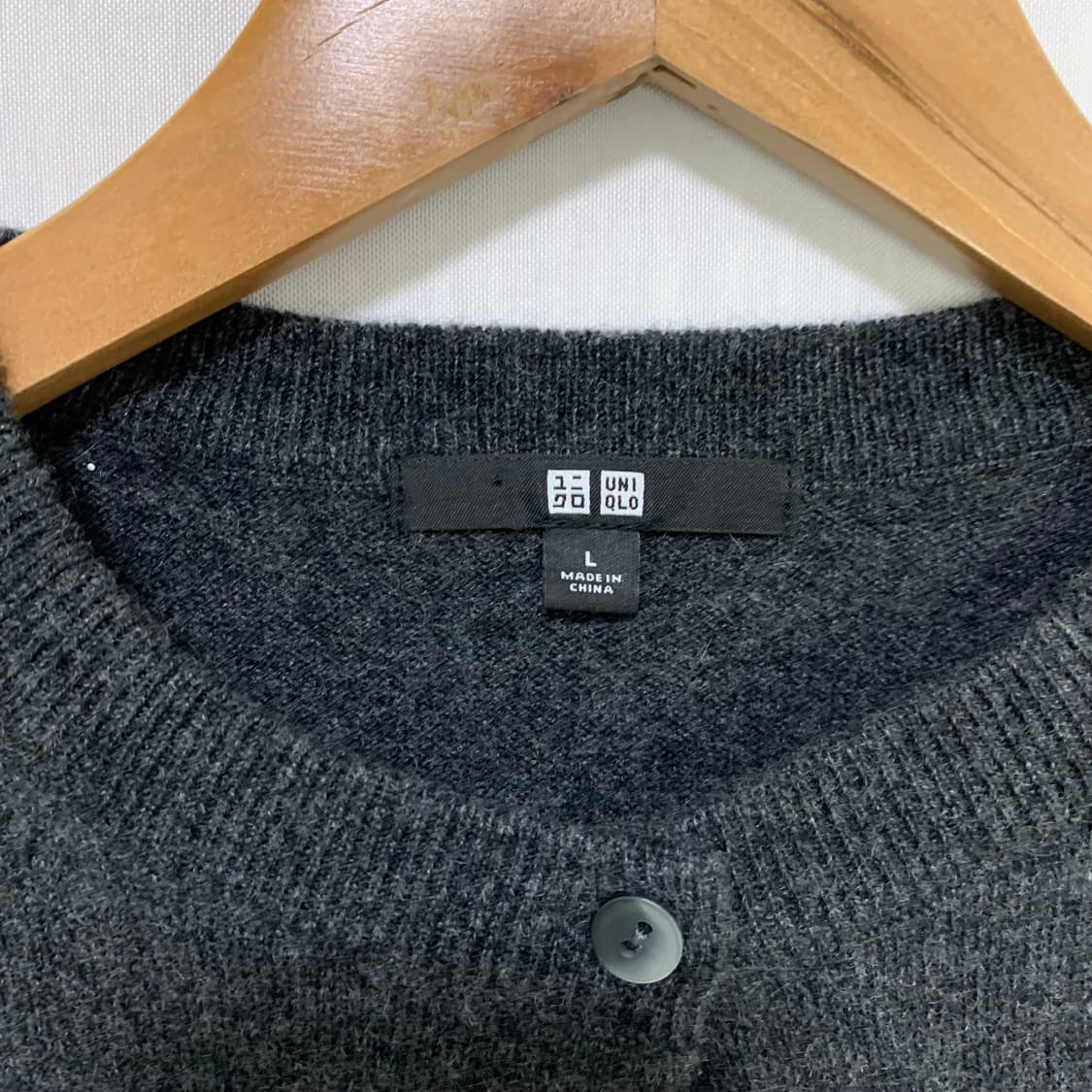 유니클로 캐시미어 100 니트 버튼 가디건 여성 L 차콜 상품이미지8