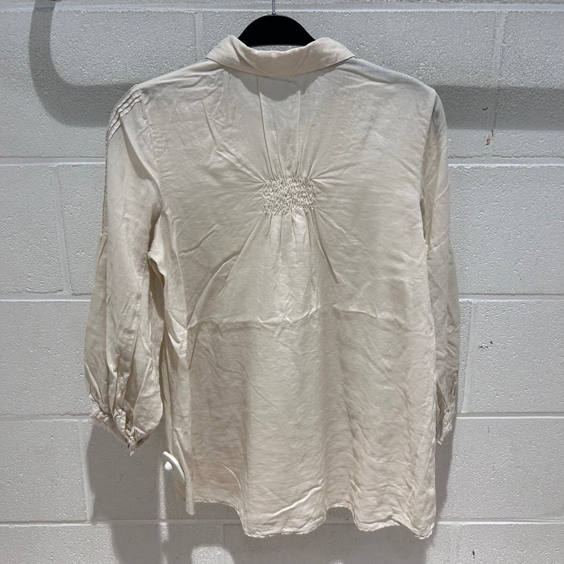 Burberry Ivory Lyocell Shirts 상품이미지8