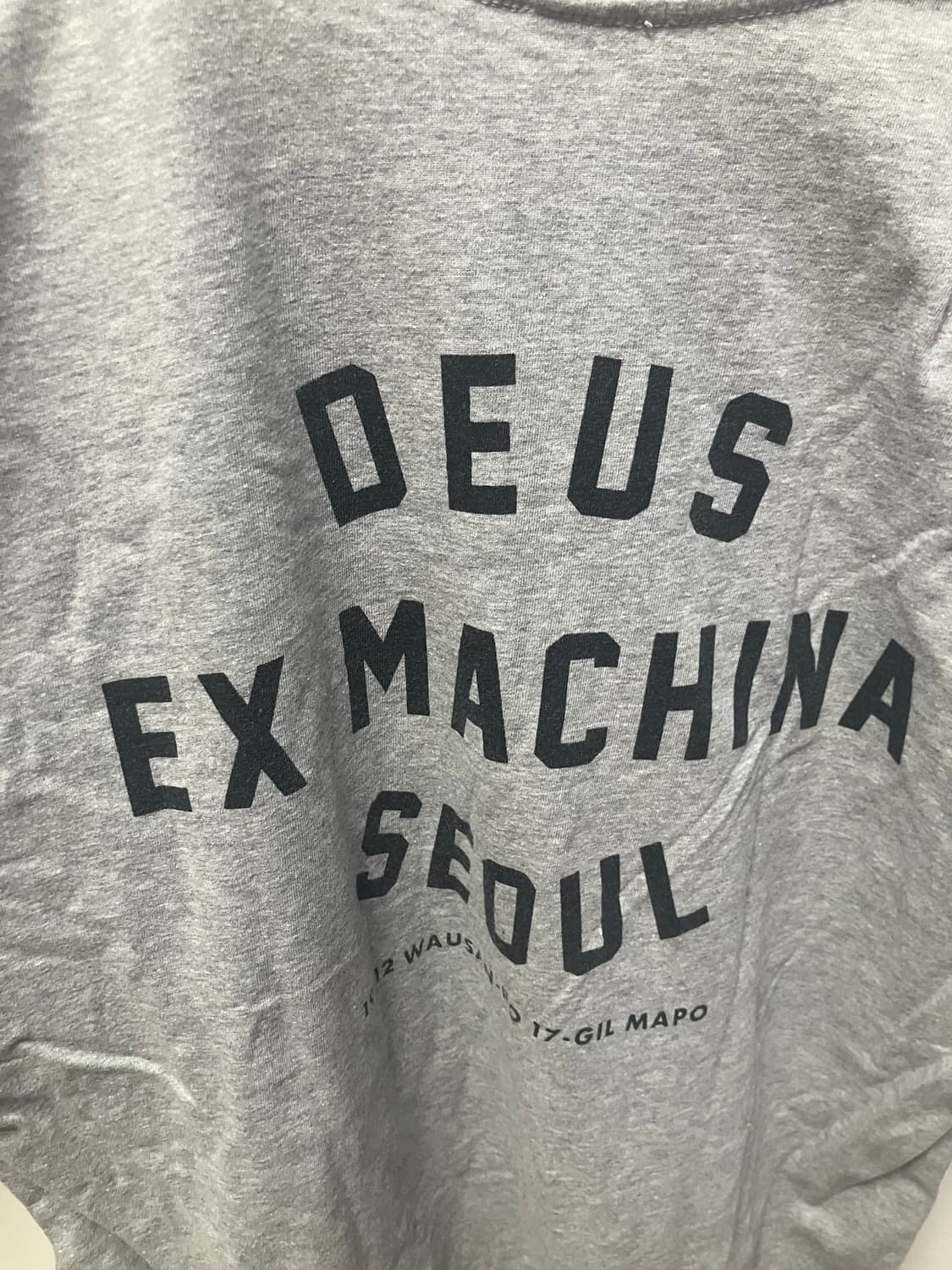 데우스 엑스 마키나Seoul College T-Shirt  L 상품이미지5