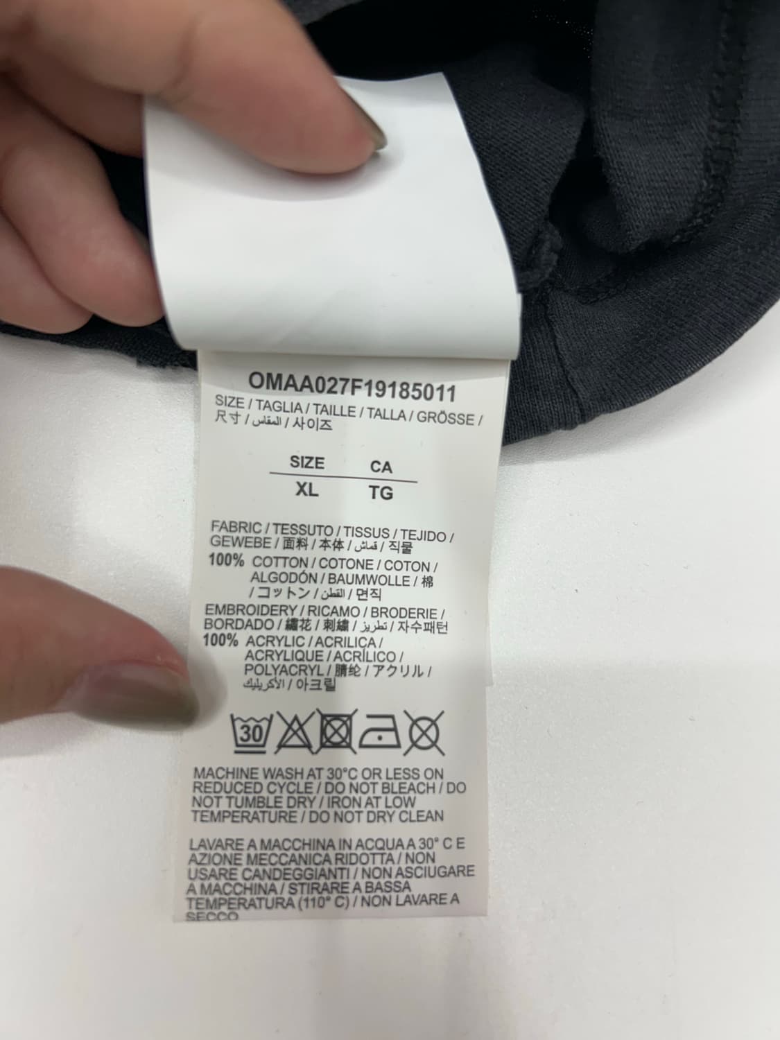 오프화이트 에로우 블랙 워싱 자수티 상품이미지5