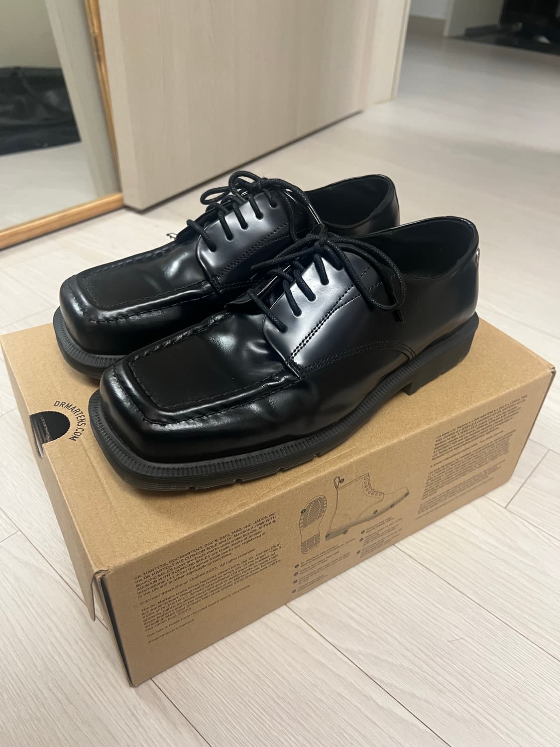 닥터마틴 더로우 260 상품이미지1