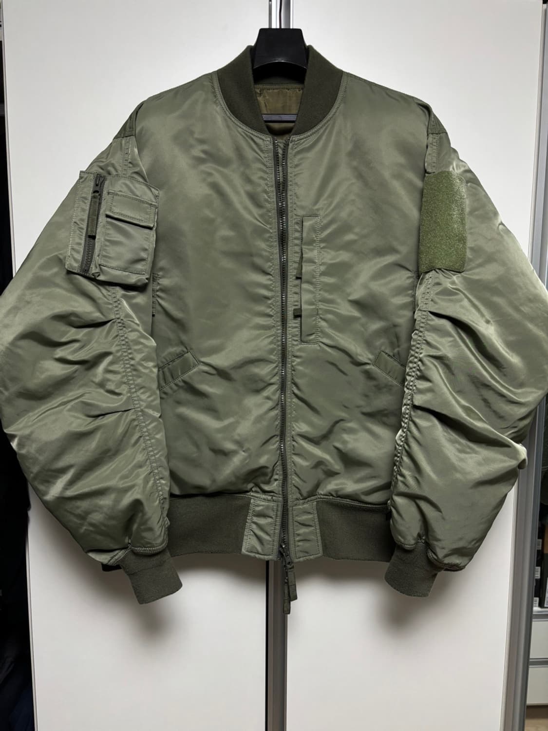 다이와피어39 테크 리버서블 MA-1 세이지 그린 L 상품이미지3