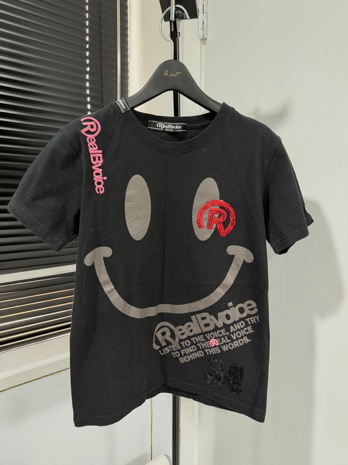 리얼비보이스  빈티지 스마일 다양한패치 여성 반팔티셔츠  상품이미지2