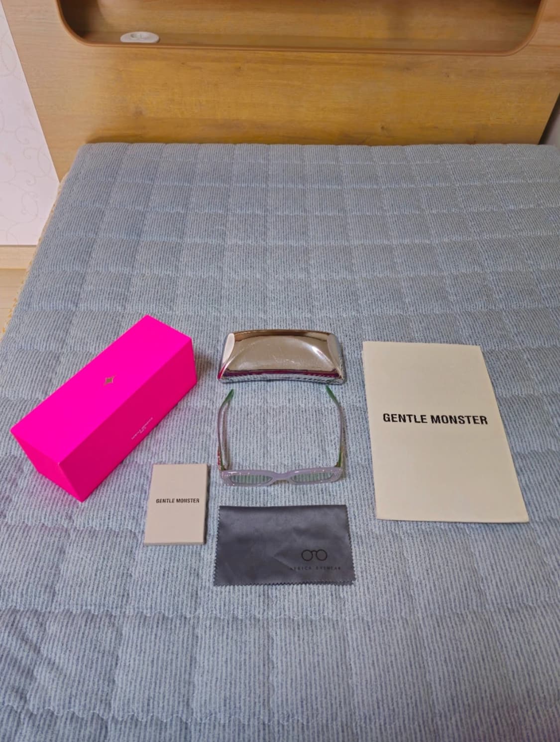 젠틀몬스터 안테나 화이트 상품이미지1