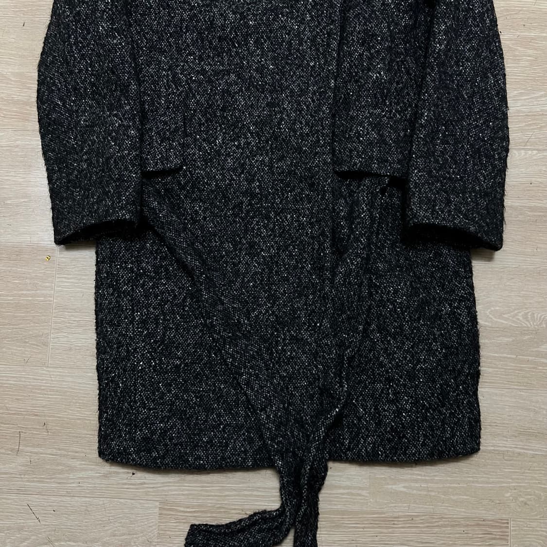 지고트 여성 알파카 헤링본 미디엄 랩코트 [차콜] XS/85 상품이미지3