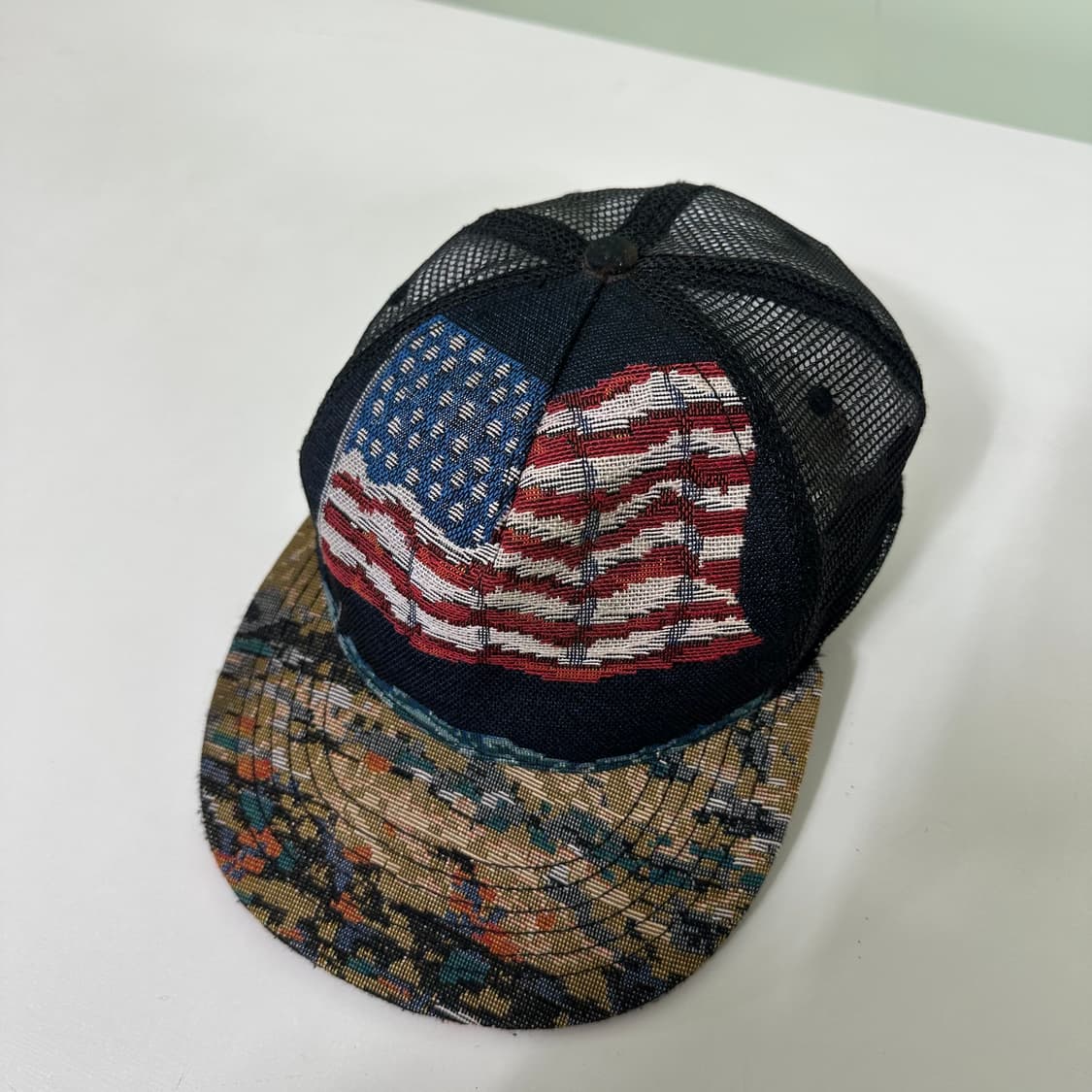 OS 생로랑 블랙 생조기자수 스냅백 상품이미지1