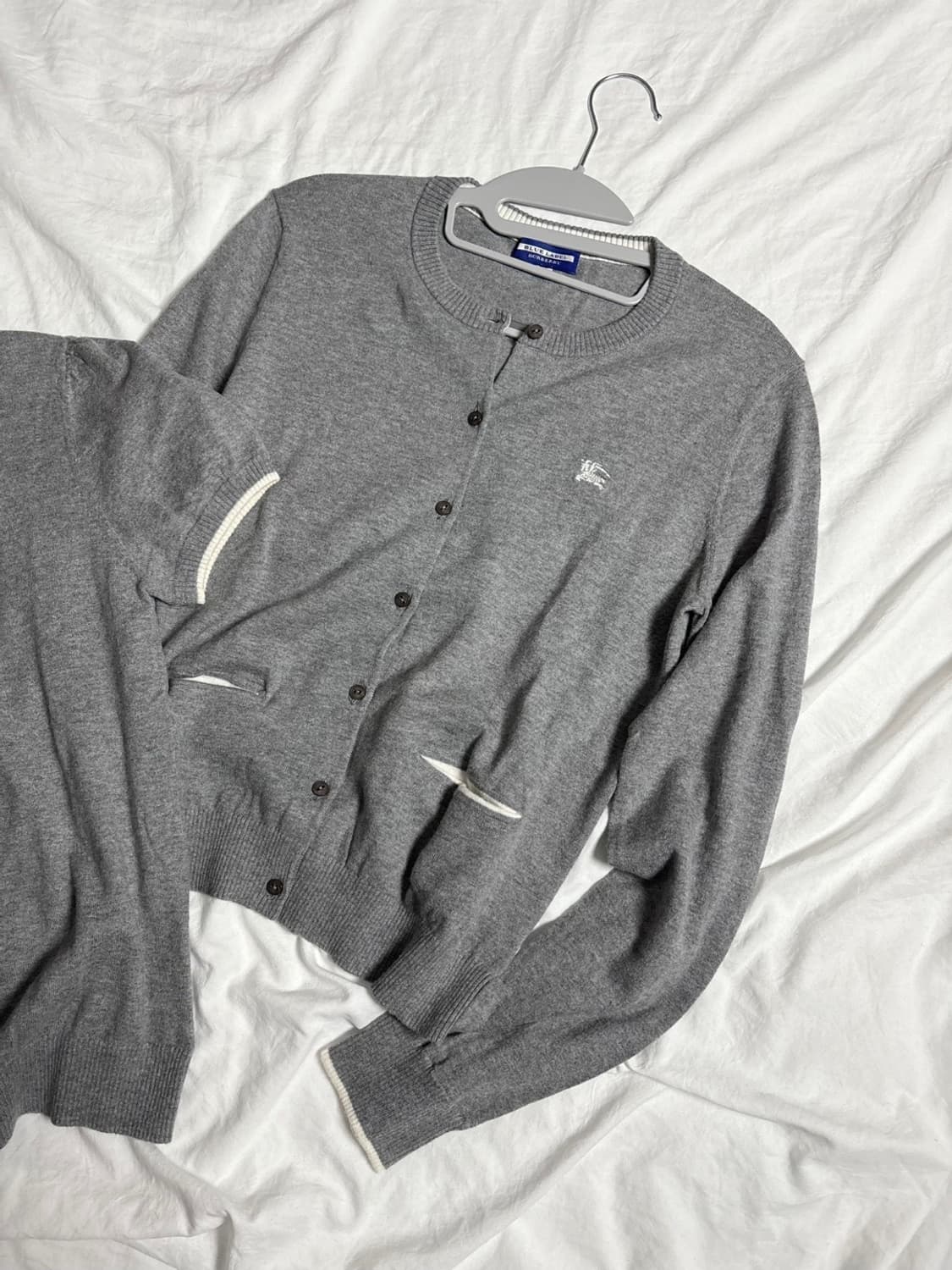 버버리 가디건 그레이 세트 상품이미지2