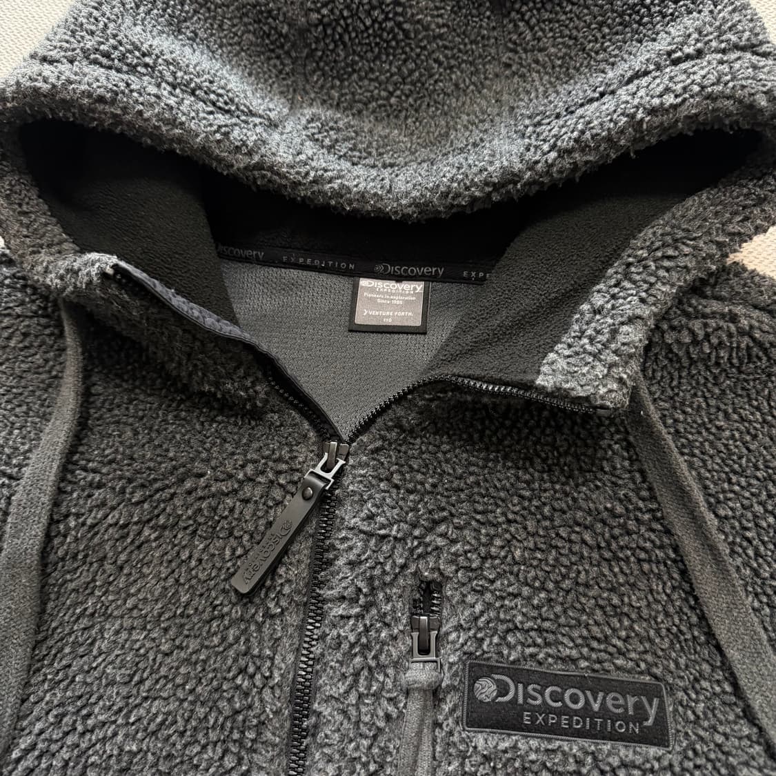 디스커버리 뽀글이 플리스 후드집업 상품이미지2