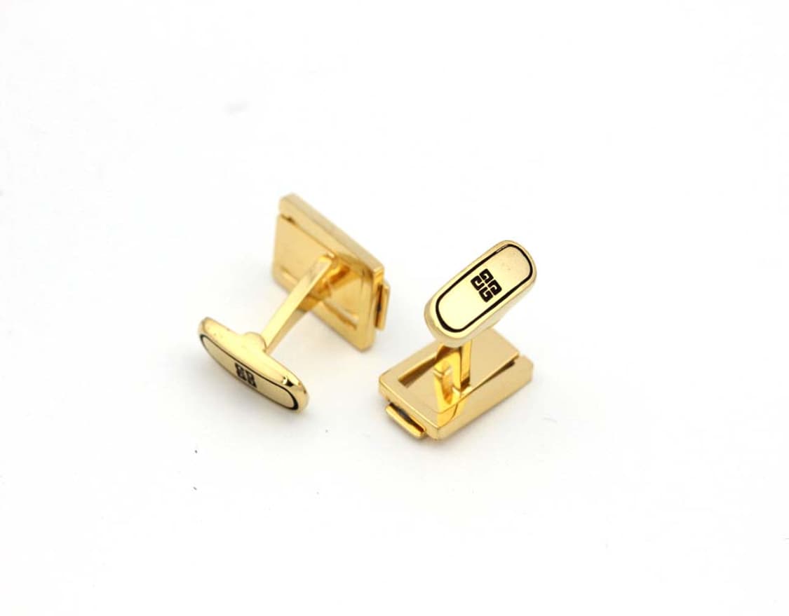 지방시 A-등급 남자 명품 커프스 상품이미지4