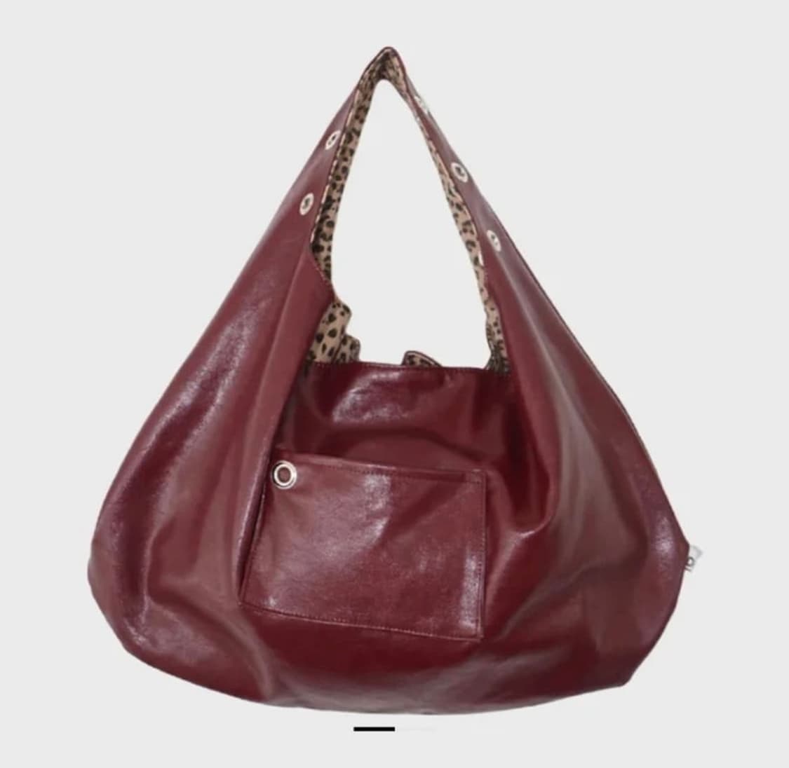 뎁크 아일렛 레더백 상품이미지1