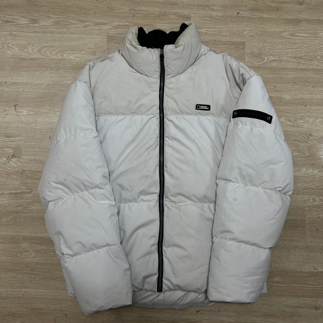 내셔널지오그래픽 덕다운 와펜 패딩 점퍼 [라이트 그레이] XL/105 상품이미지1