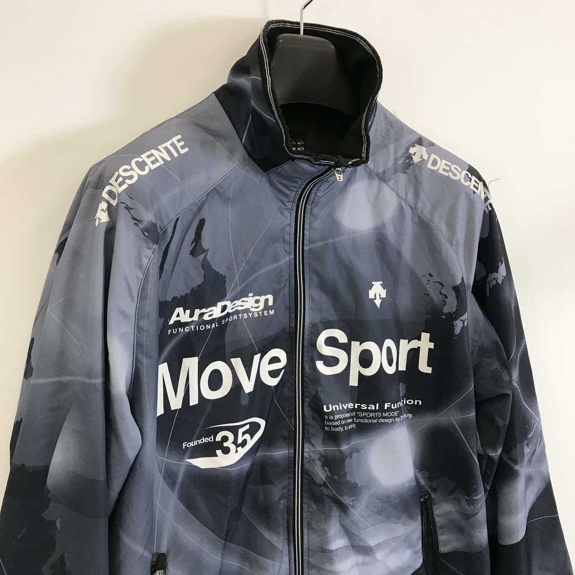 데상트 무브 스포츠 바람막이자켓 [105] 상품이미지2