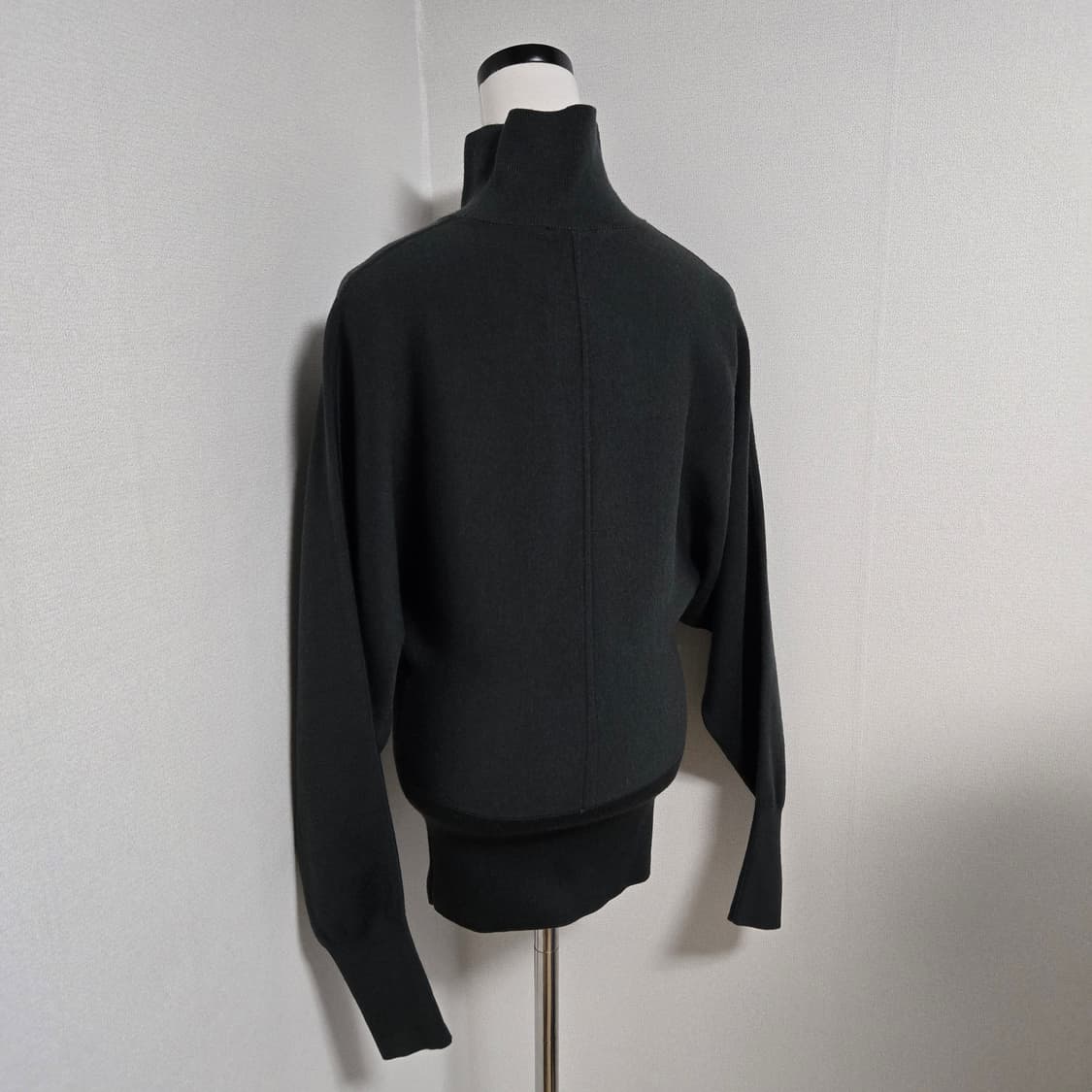 코스 울 하이넥 니트 / 여성 니트/ 여자 니트 상품이미지8