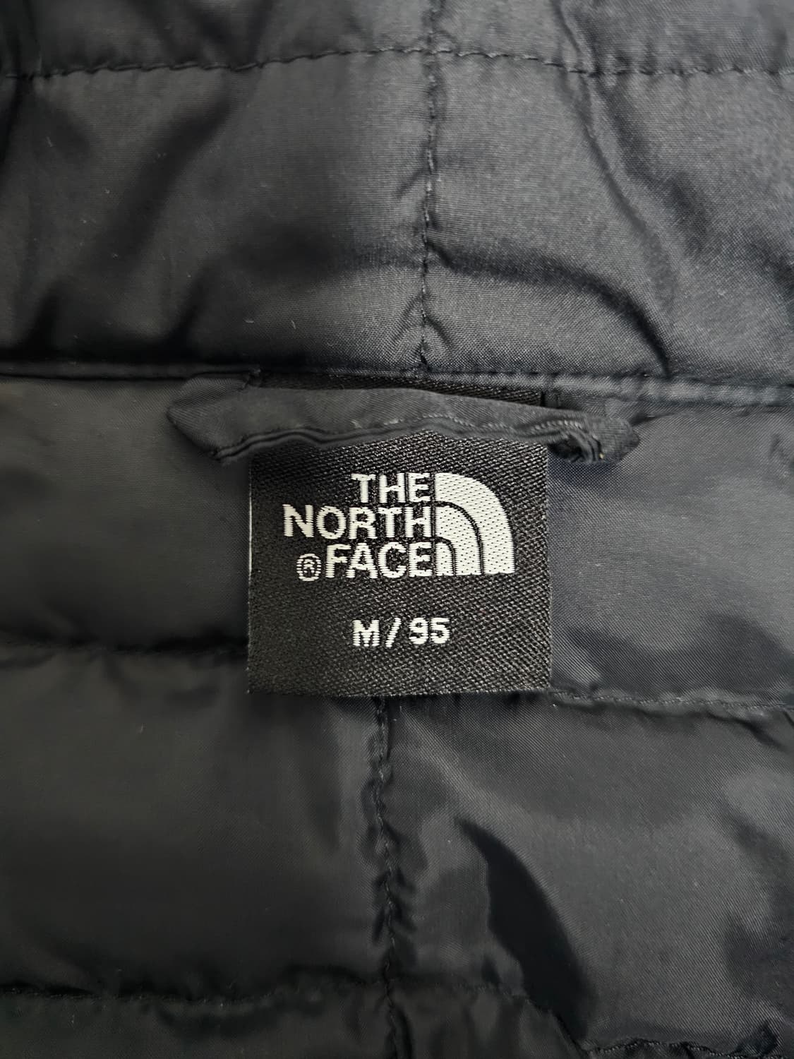 노스페이스 써모볼 패딩 블랙 M 상품이미지3