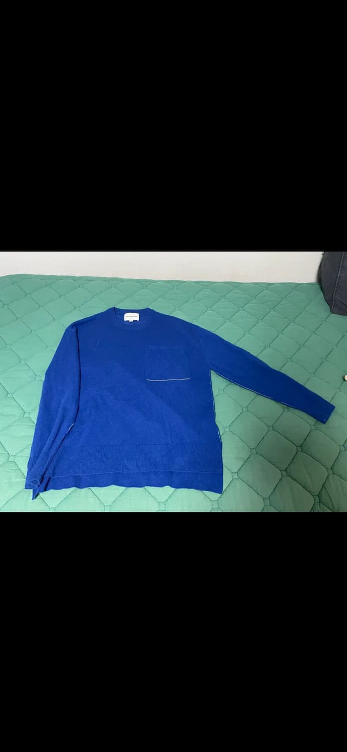 솔리드옴므 48사이즈 블루 니트 팔아요. 상품이미지1