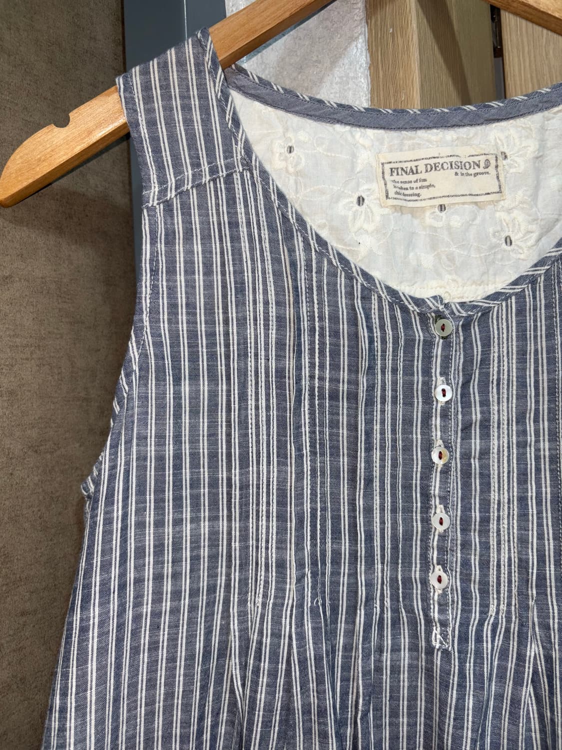 스트라이프 크로쉐 슬리브리스 상품이미지10