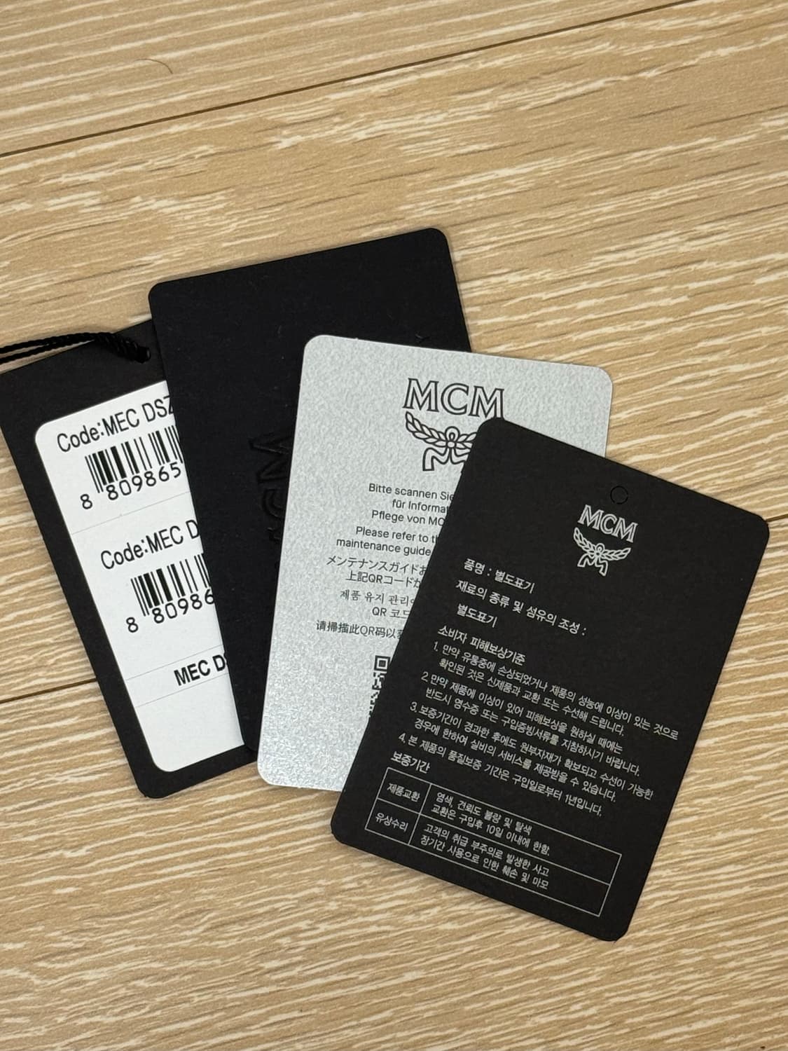 떠그클럽 x MCM 트라이벌 레더 캡 블랙 판매 상품이미지4