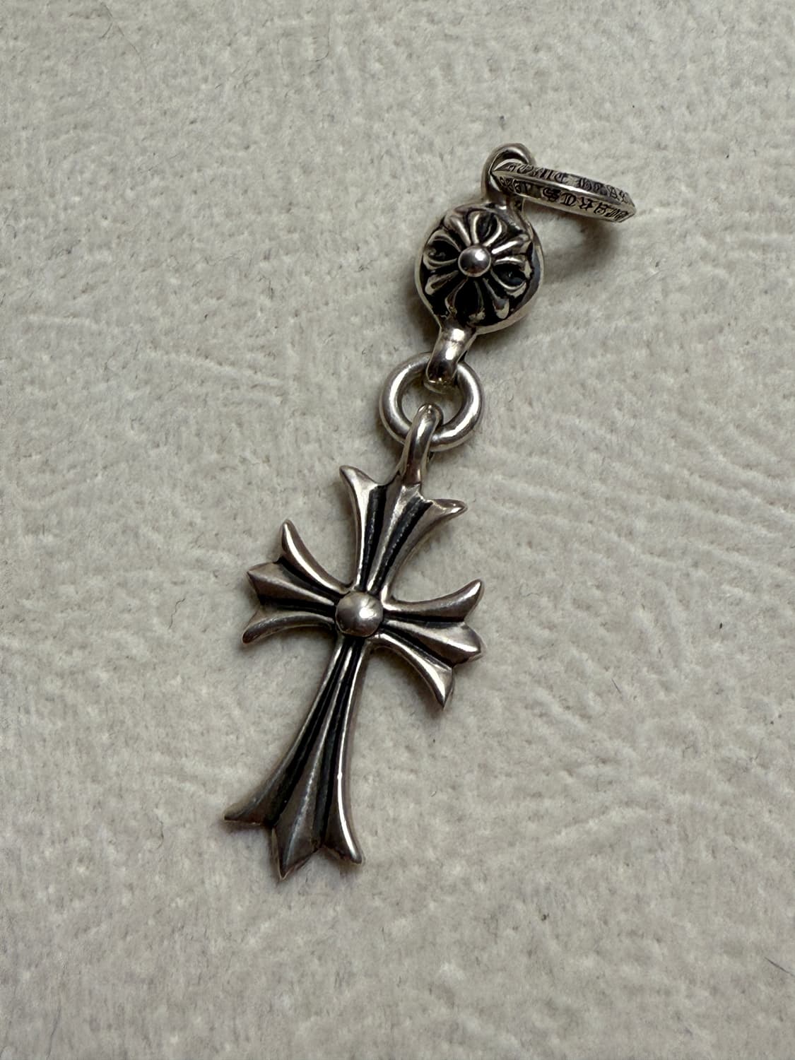 크롬하츠 원볼 타이니 크로스 상품이미지3