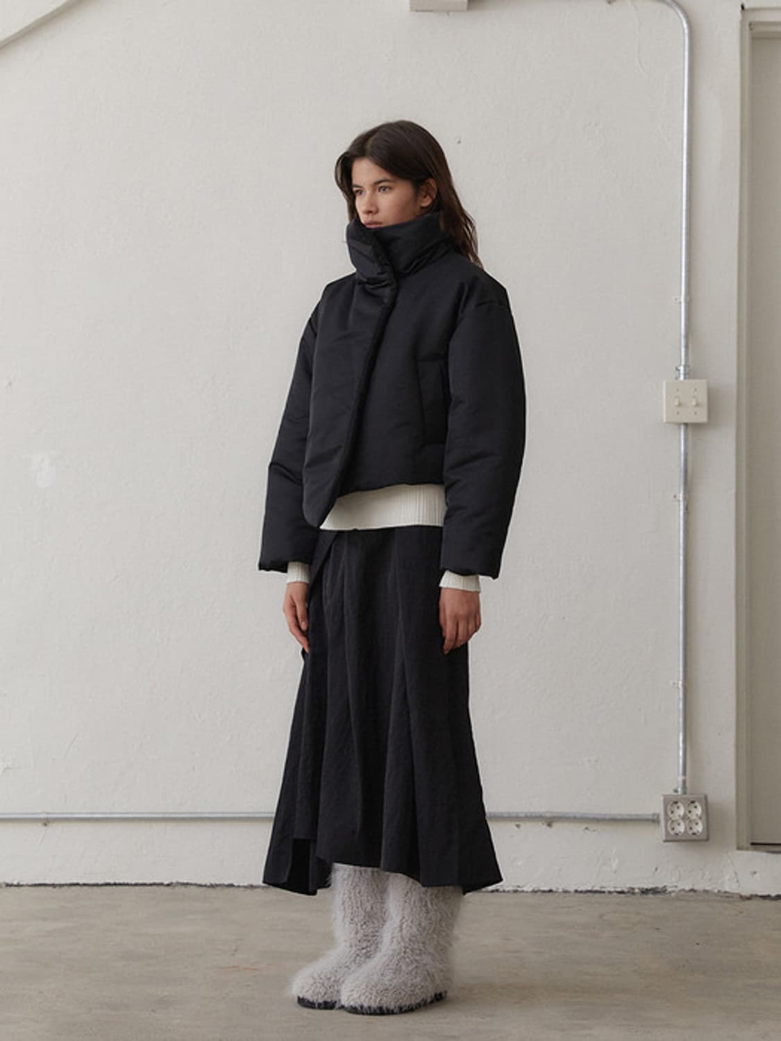 에핑글러 랩 숏패딩 WRAPPED SHORT PADDING 페블블랙 상품이미지2