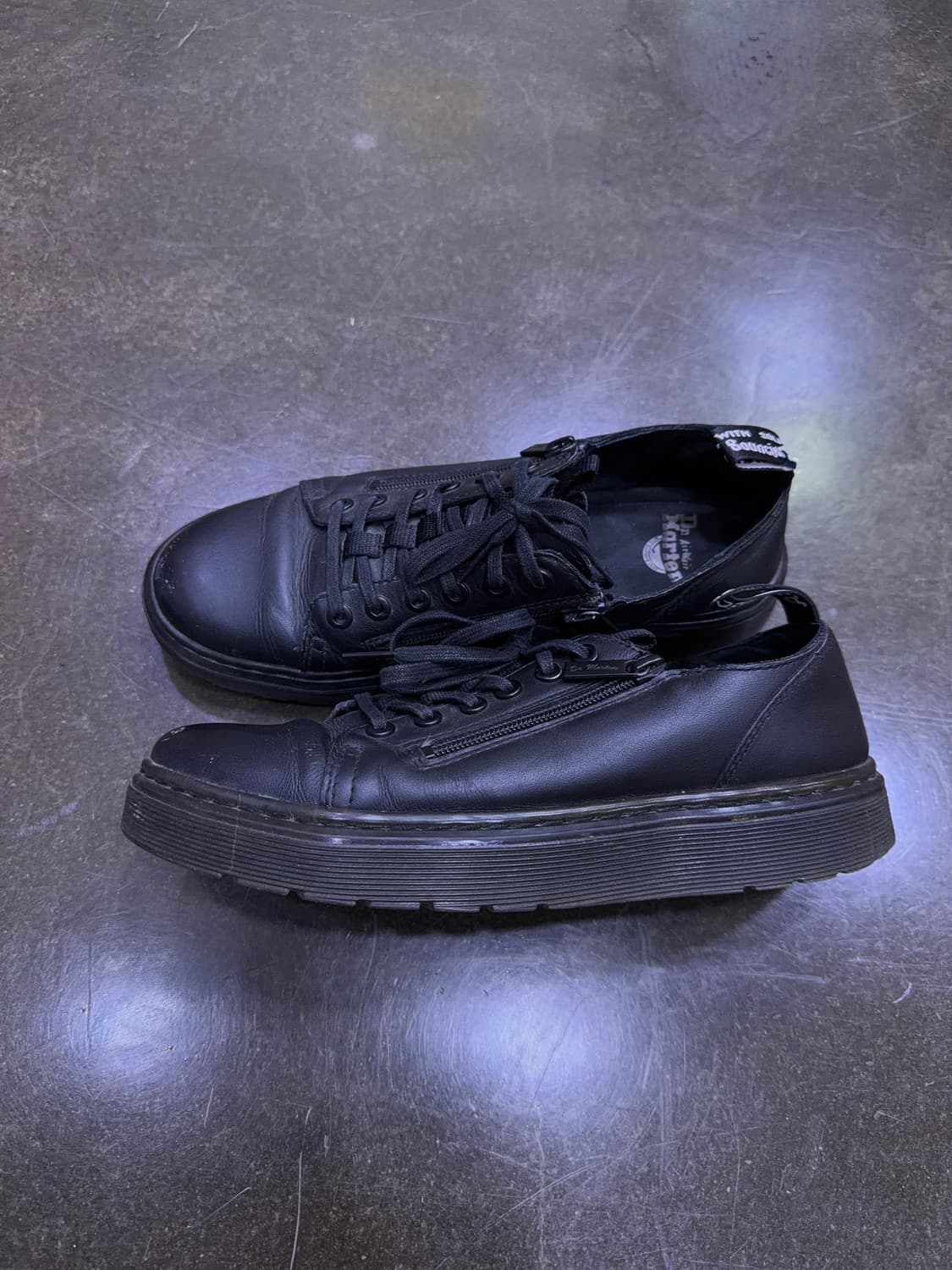 닥터마틴 단테 블랙 레더 지퍼 스니커즈 260 상품이미지5