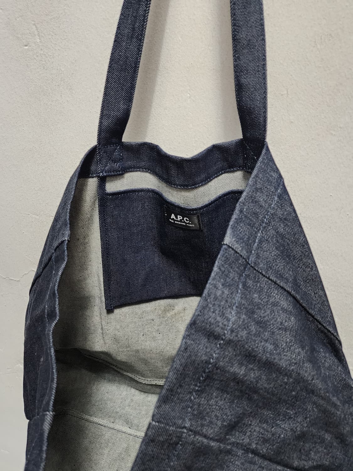 A.P.C 아페쎄 데님 토트백 상품이미지3