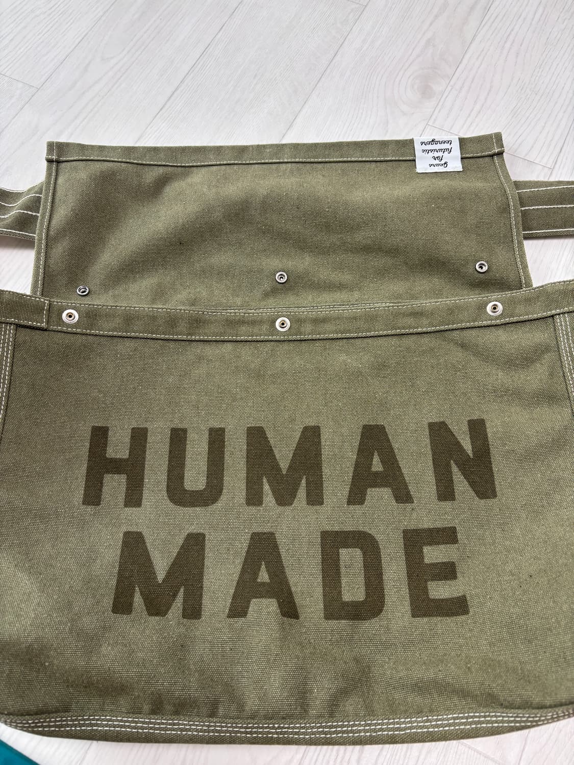 휴먼메이드 메일백 카키  상품이미지4