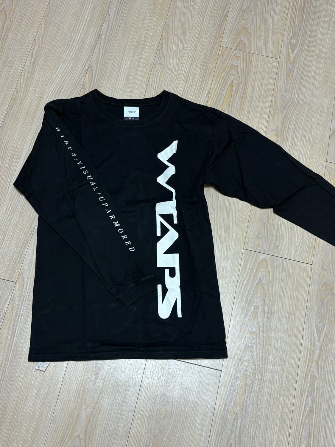 더블탭스 롱슬리브 상품이미지1