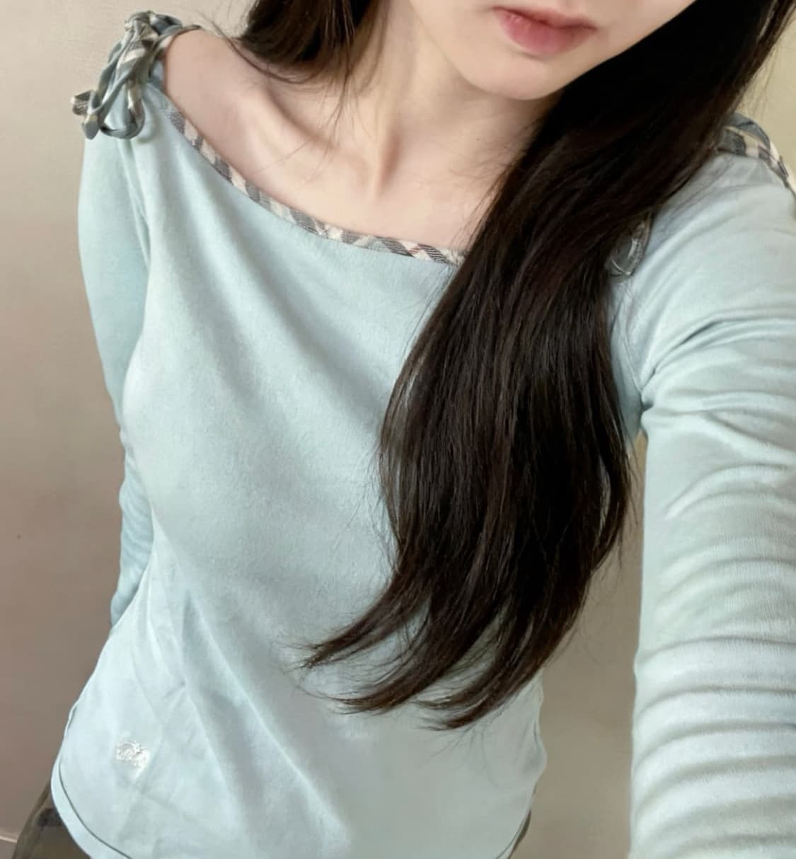 버버리 대장템 소라 오프숄더 니트 상품이미지1