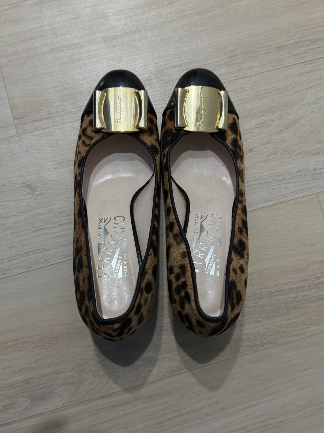 페라가모 레오파드 힐 상품이미지1