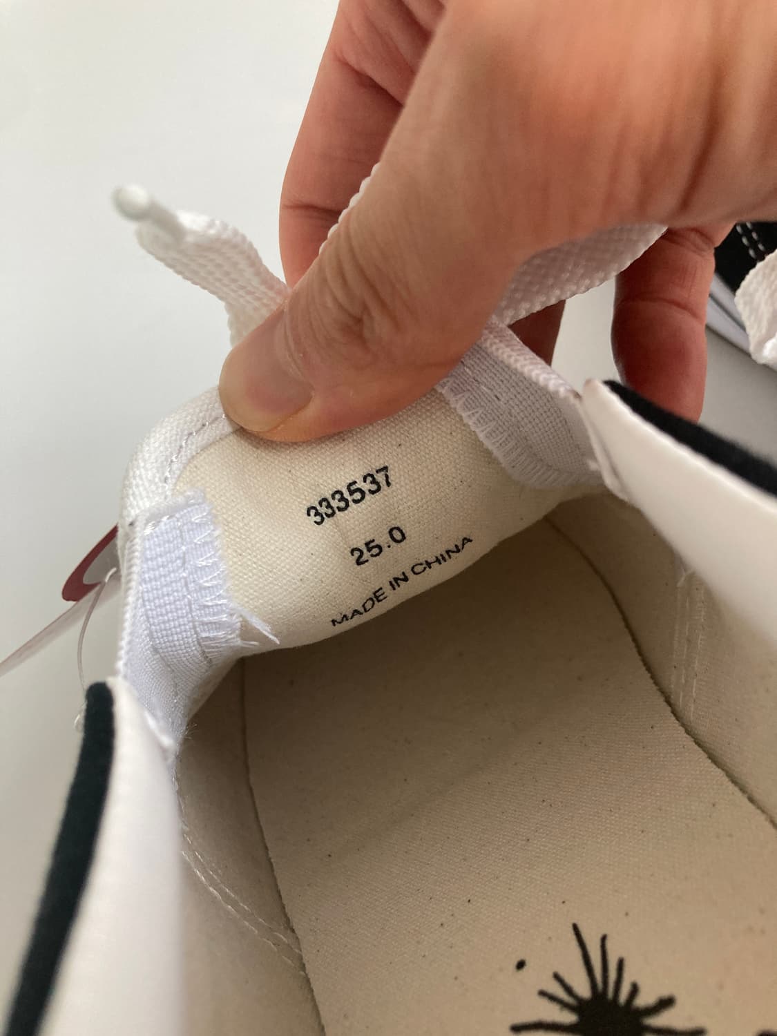 X GU Sneakers 상품이미지8