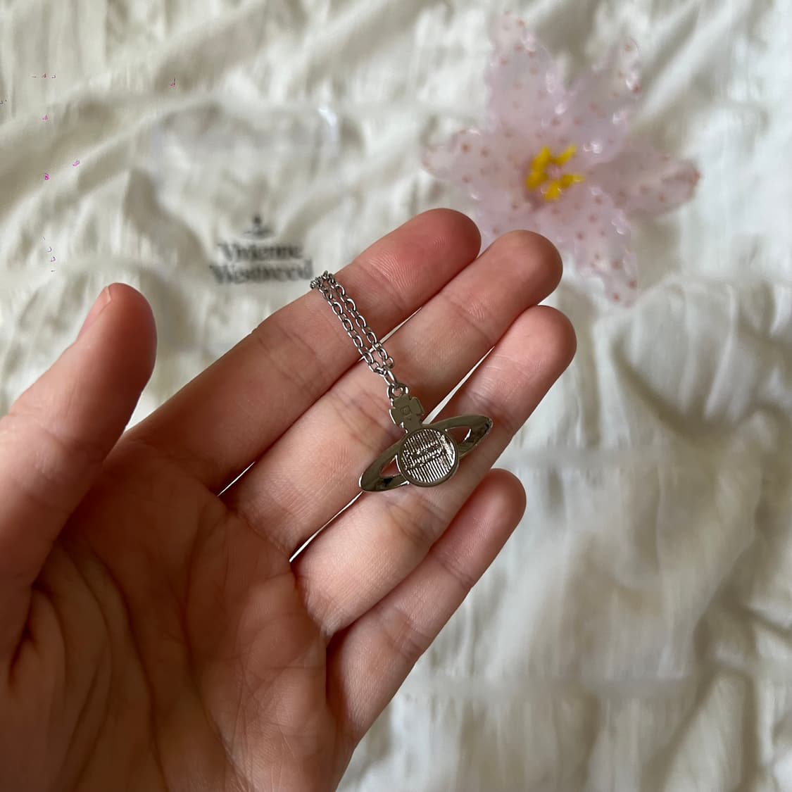 비비안웨스트우드 미니 바스 릴리프 네크리스 상품이미지5