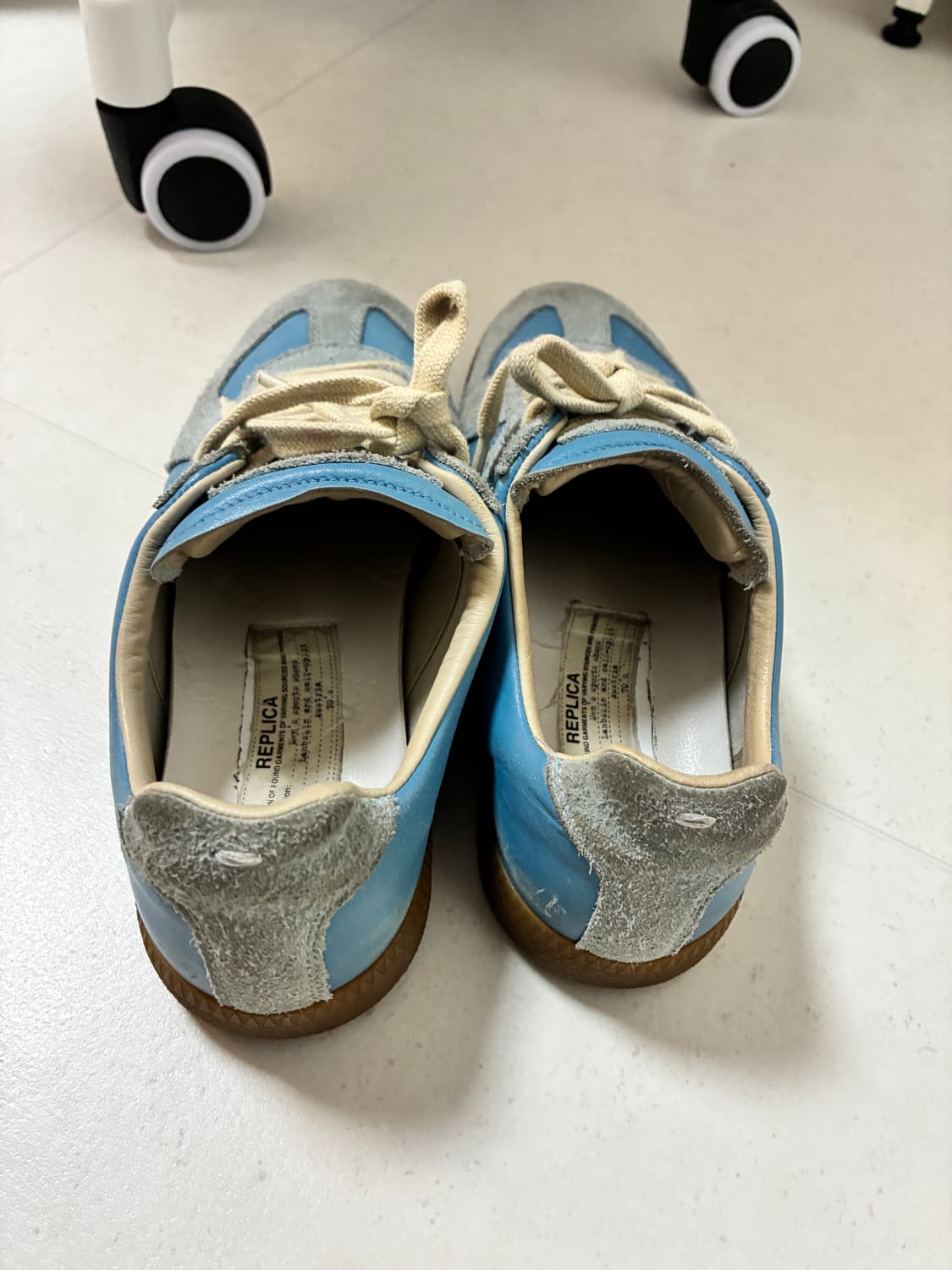 마르지엘라 독일군 스카이블루 250 상품이미지3