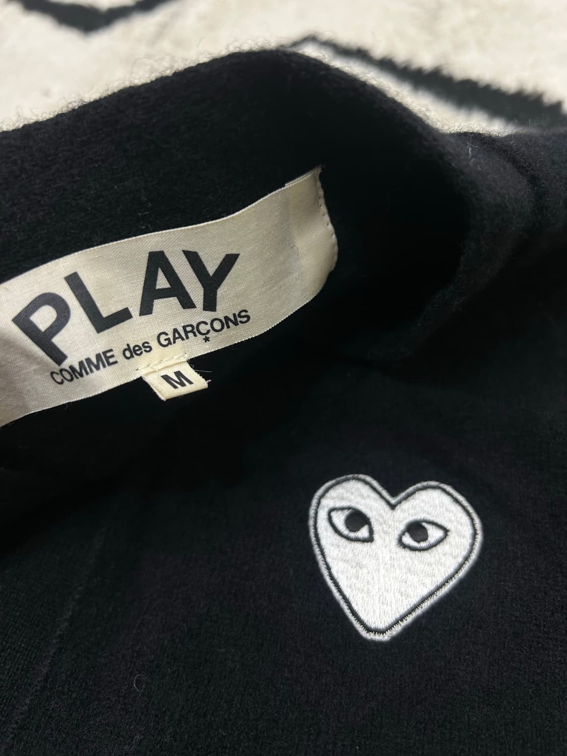 [M]꼼데가르송 화이트 와펜 가디건/블랙/AZ-N062 상품이미지6