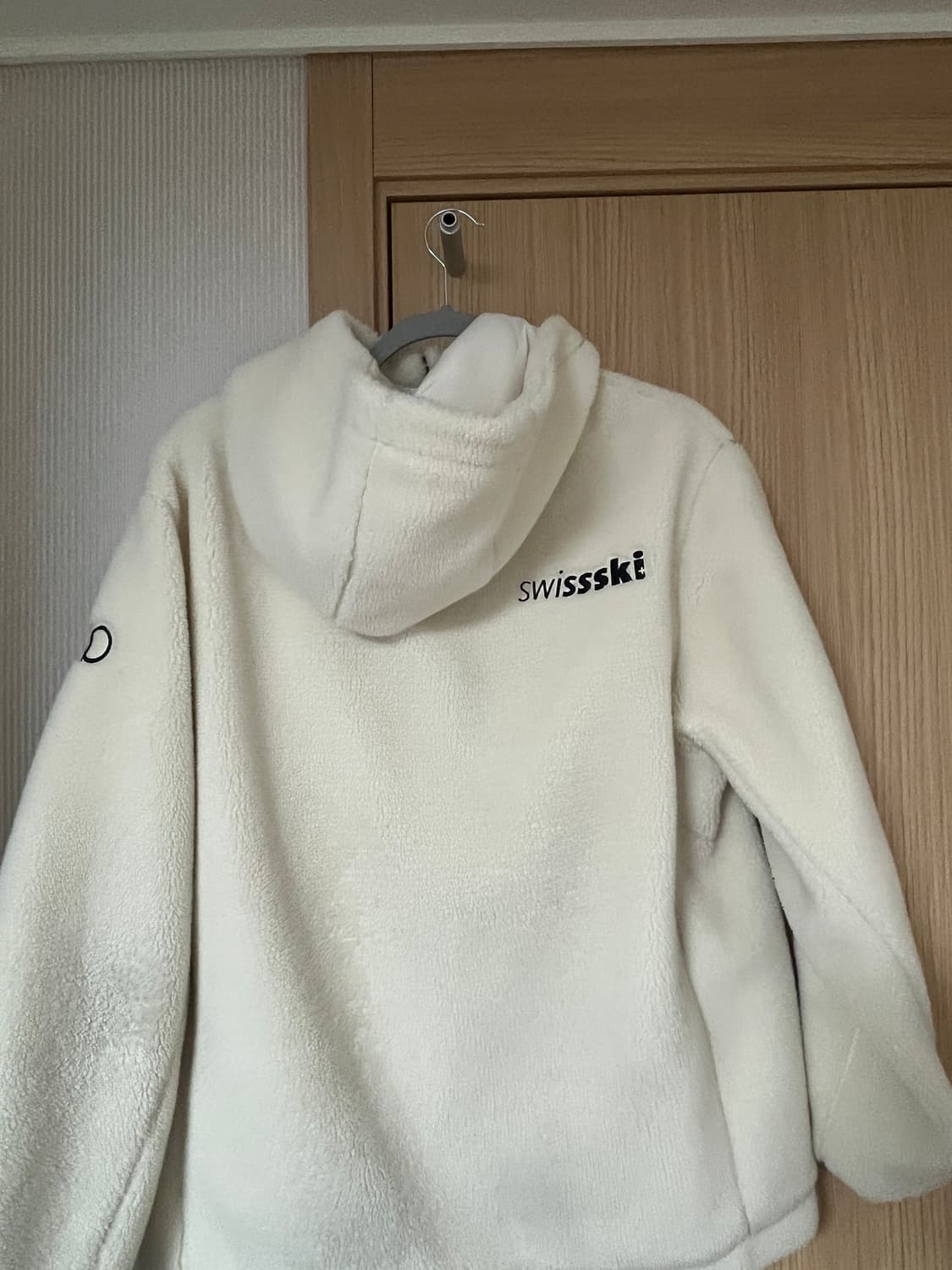 데상트 후리스 상품이미지3