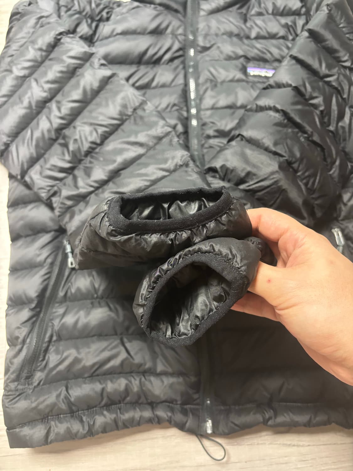 [m/하자 수선] 파타고니아 경량패딩 상품이미지4